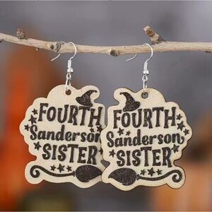 039 🖤 Halloween Witch Fourth Sanderson Sister Hocus Pocus Wooden Earrings